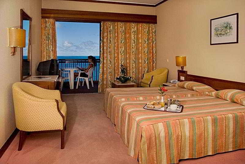 Hotel Baia Azul Funchal  Bagian luar foto